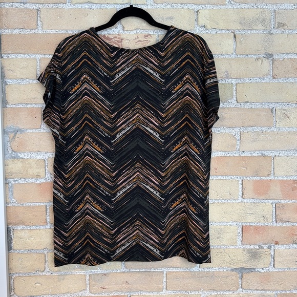 Fransa Black and Gold Short Sleeve Shirt - Picture 2 of 3